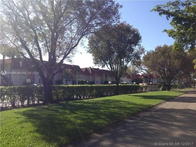 Building Photo - 3253 NW 102nd Terrace Unit 3253