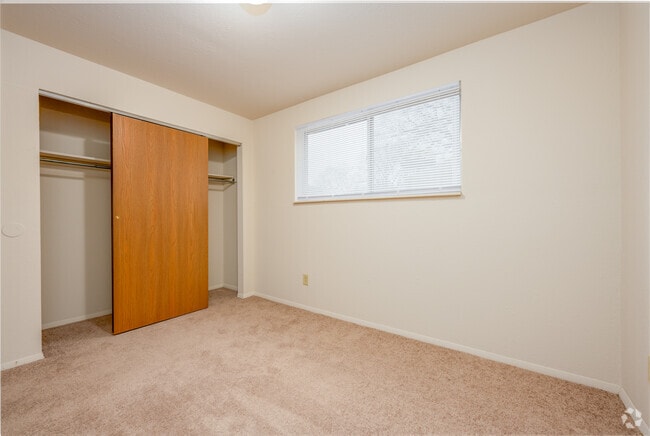 2BR, 1BA - 771SF - Second Bedroom