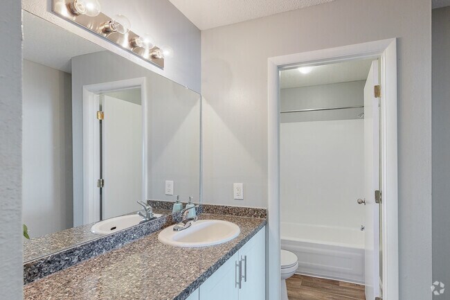 El Cherie 3BD 2BA 1367 SF