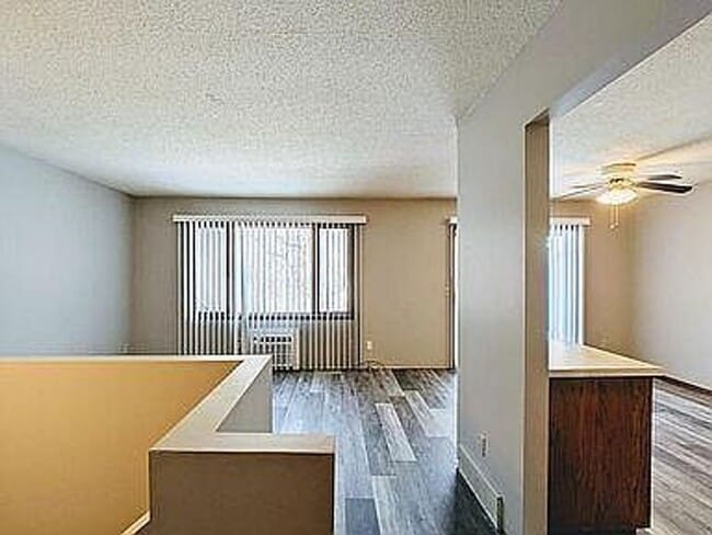 Photo - 230 Leighton Dr