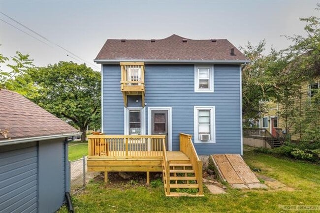 Photo - NOW RENTING! 5 bedroom house near UW Campu...