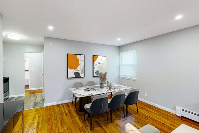 Photo - Bloomfield Manor