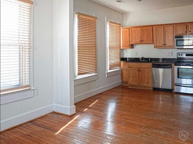 Photo - Green Street Apartments