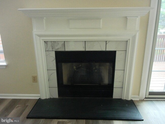 Photo - 857 Jackson St