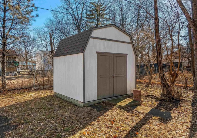 Photo - LOOK AT THIS GEM! Schedule A Tour Today!!