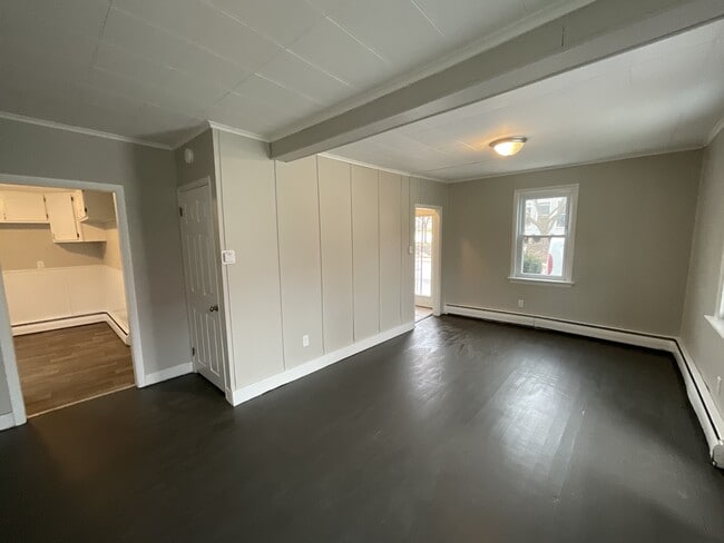 Photo - 422 N High St