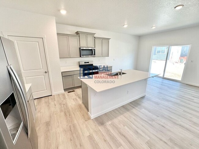 Photo - 778 N Clubview St