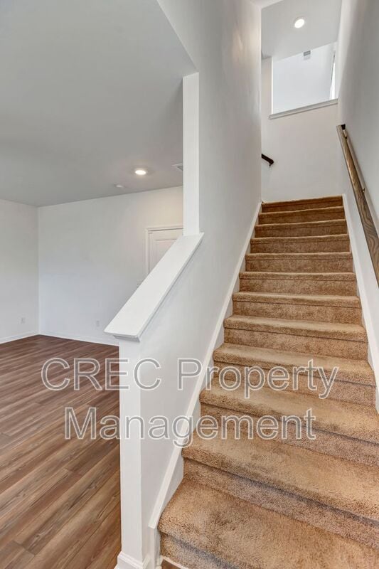 Photo - 831 Recess Pt Dr