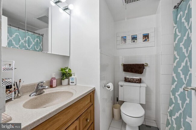 Photo - 604 S Washington Square Unit 1006