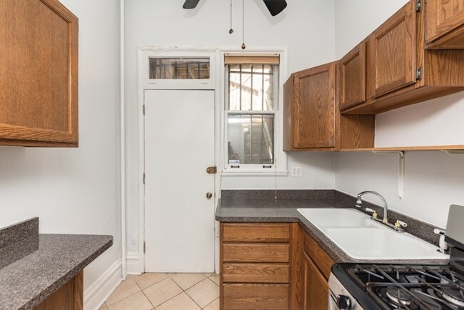 Photo - 1849 N Lincoln Ave Unidad O2