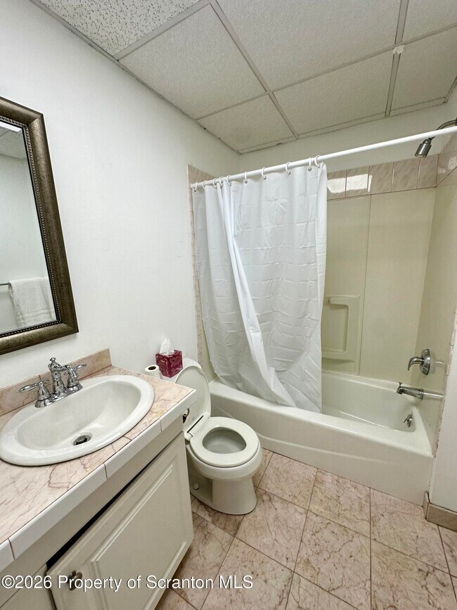 Photo - 436 Ziegler St