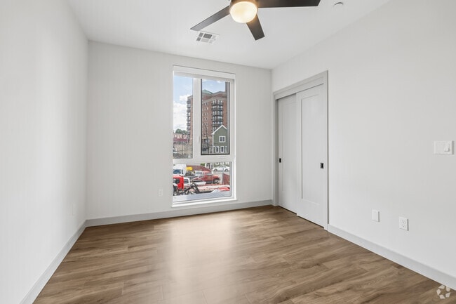 2BR, 2BA - 1,090SF - Bedroom