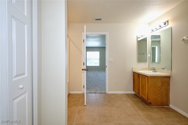Photo - 1707 SW 4th Pl