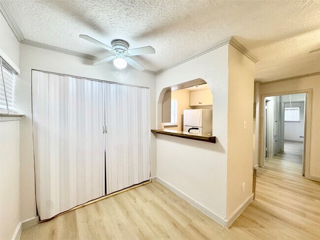 Photo - 1307 Willard St Unit 4