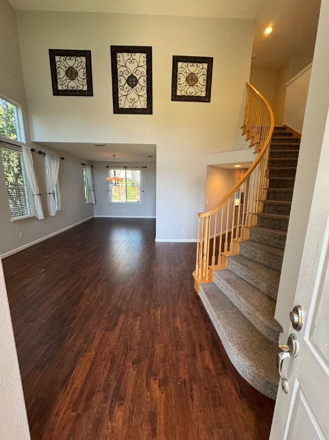 Photo - Beautiful 4 Bedroom, 3 Full Bath in Perfec...