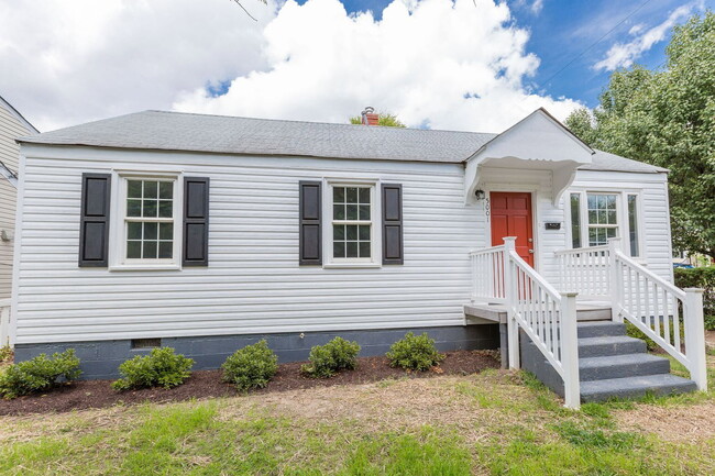 Photo - 5001 Schutte Ave