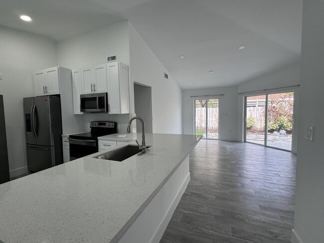 Photo - 5593 NW 102nd Pl