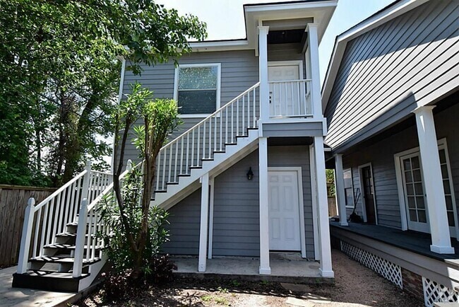 Building Photo - 304 Vincent St Rental