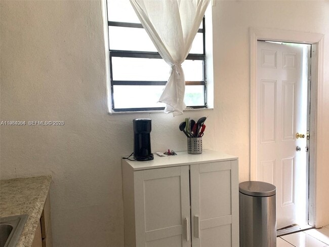 Photo - 2131 Arthur St