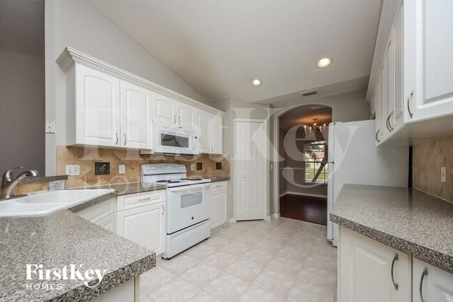 Photo - 1900 Fairway Loop