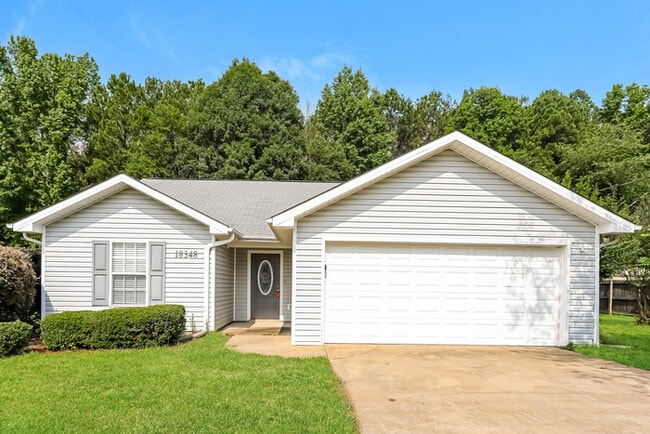Building Photo - Inviting 3-Bedroom, 2-Bath Home in Vance, AL