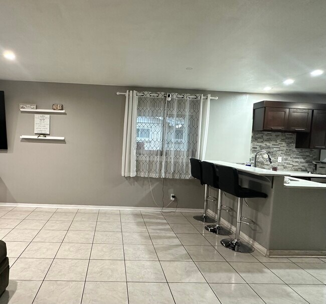 Photo - 1220 Oakdale St