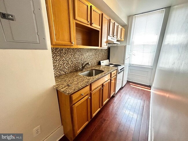 Photo - 1819 W Oxford St Unit 4