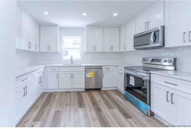 Photo - 520 Delaware Ave Unit B