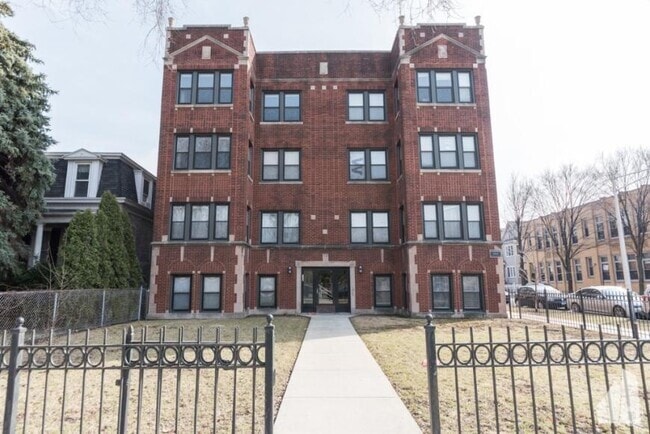 Building Photo - 2 bedroom in Chicago IL 60647 Unit 2457-1 Rental