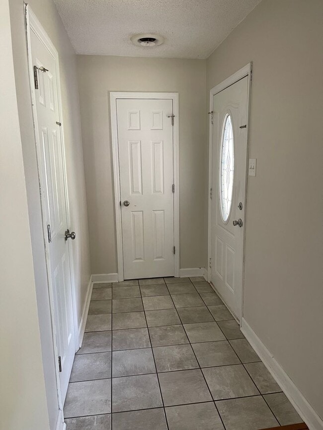 104 Timber Ln