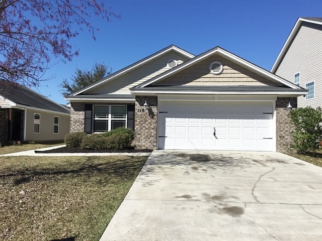 Building Photo - 116 Spring Lakes Dr