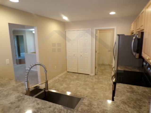 Photo - 6575 Cortland Ave