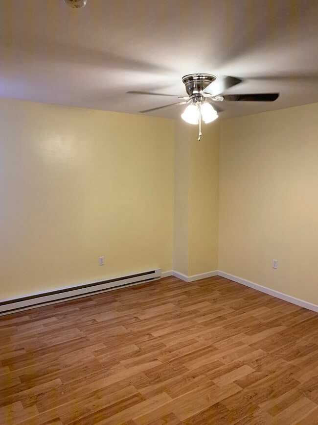 Photo - 1206 W Airdrie St