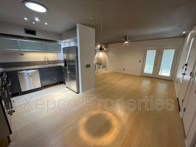 Building Photo - 2961 Sunflower Cir W Rental