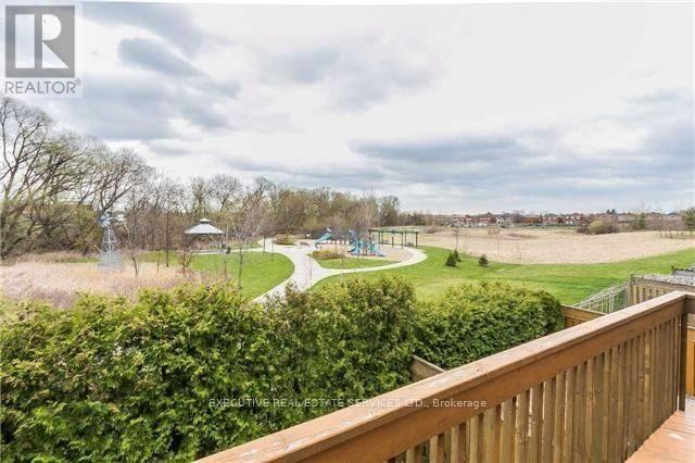 Photo - 246 Doubtfire Crescent