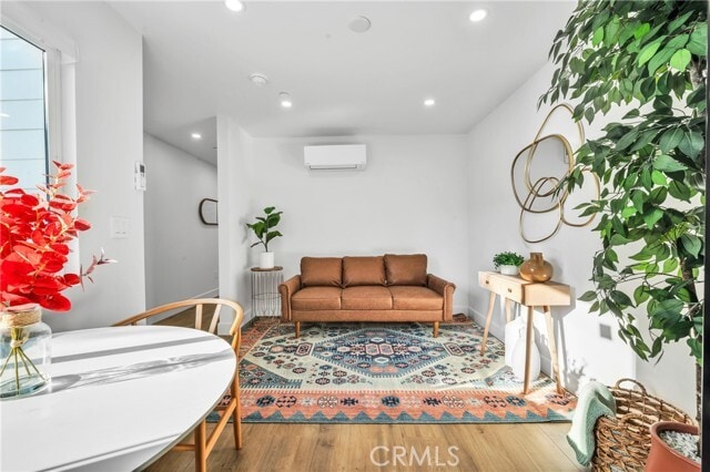 Photo - 4915 Lincoln Ave