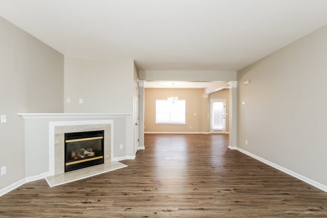 Photo - 102 Clacton Ct