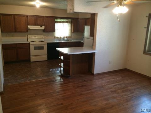 Photo - 146 Shore Dr SW