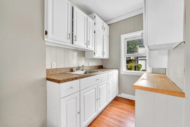 Photo - 8 Newport St Apartment Unit 2