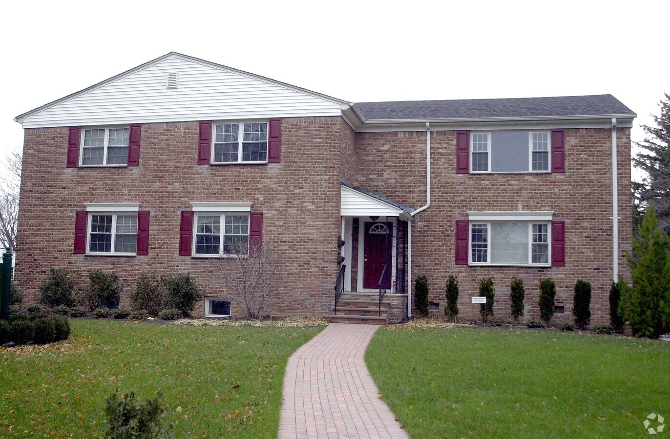 Foto principal - At Raine Court