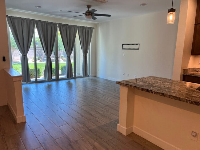 Photo - 3855 S McQueen Rd