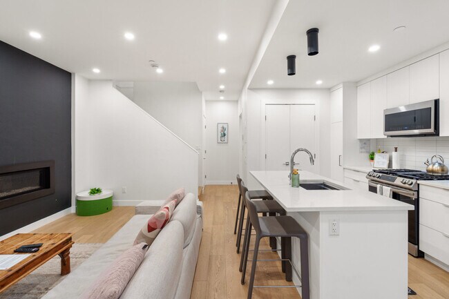 Photo - 2727 W 14th Ave Unit ID1296227P