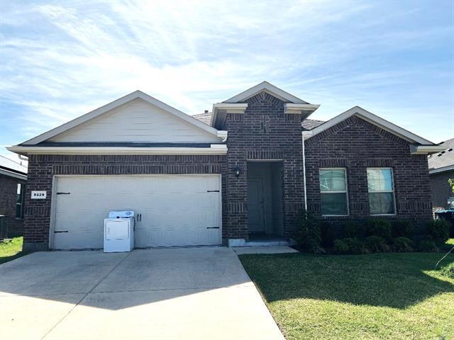 Building Photo - 8520 Little Acorn Dr