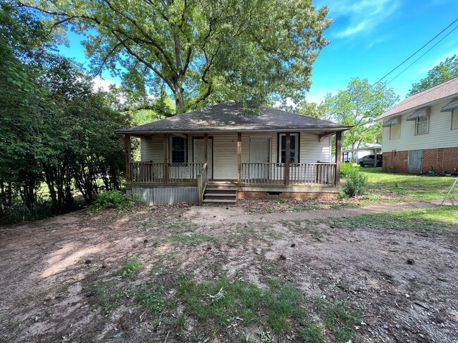 Building Photo - 125 Arnold St