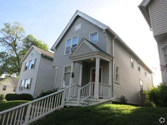 Building Photo - 2407 N Oakland Ave Rental