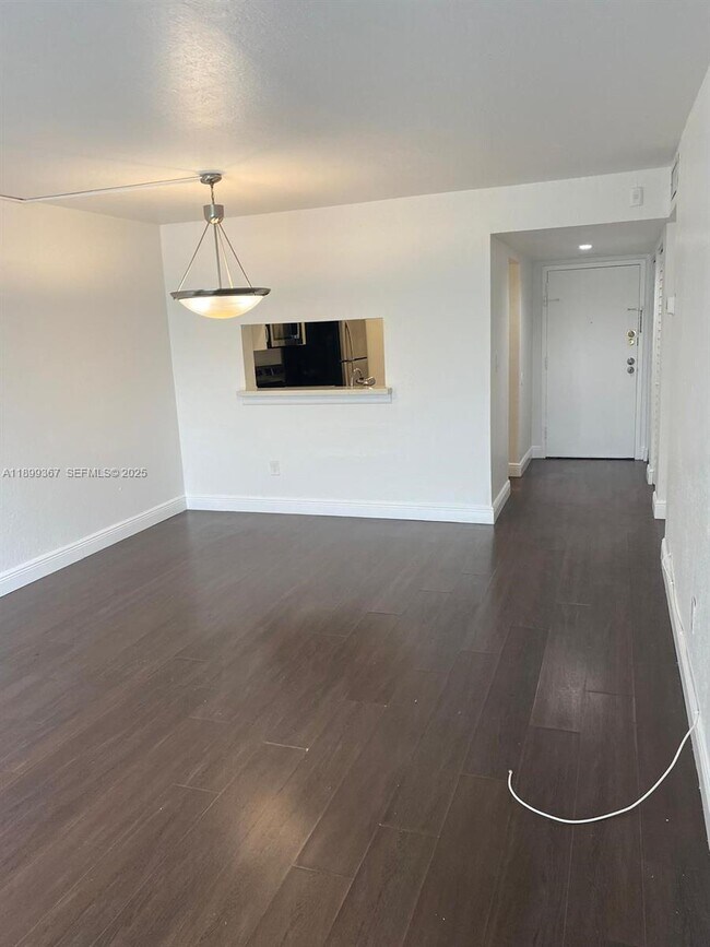 Building Photo - 484 NW 165th St Unit A-309