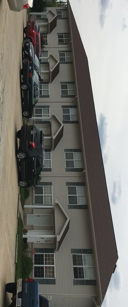 Photo - 111-117 Autumn Pine Dr
