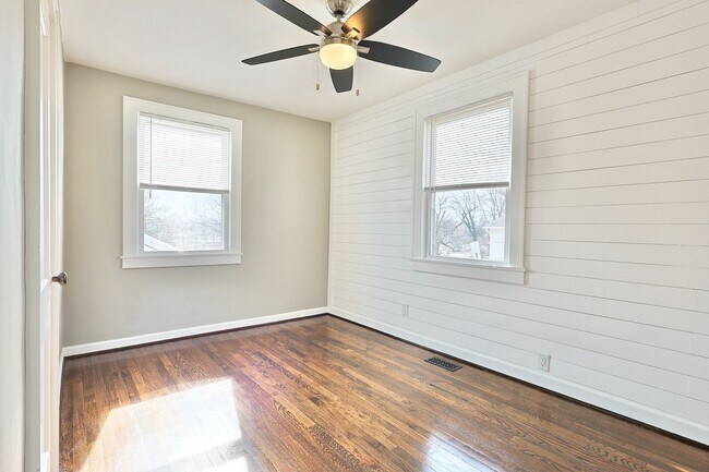 Photo - 1618 Mall St NW