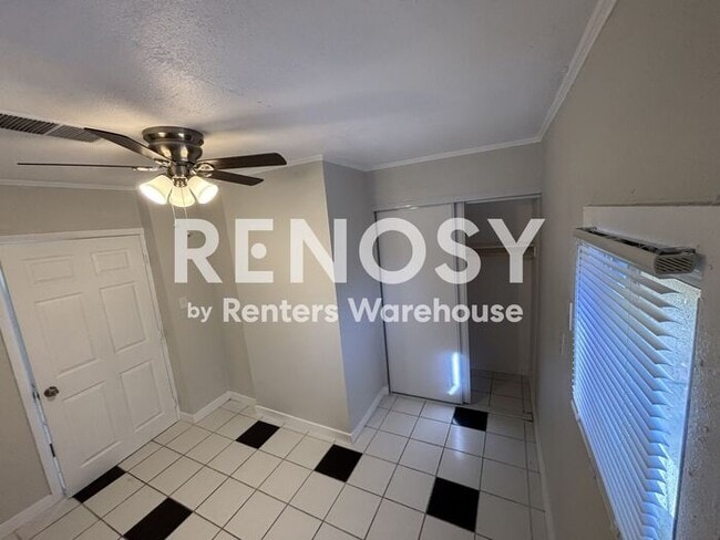 Photo - Modern, Solar Energy, 2-Bedroom detached Casita!