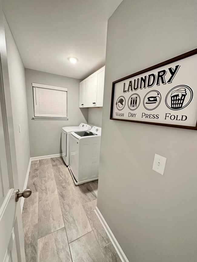 3604 Stormy Ln